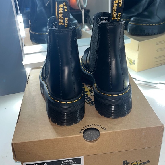 DR. MARTENS SMOOTH LEATHER PLATFORM CHELSEA BOOTS - Picture 3 of 12